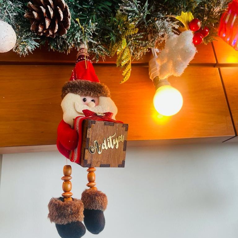 Wooden Legs Santa with a Personalised Gift Tree Ornament - Little Surprise BoxWooden Legs Santa with a Personalised Gift Tree Ornament