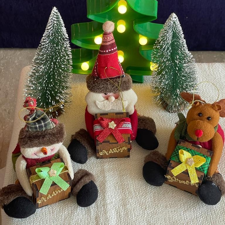 Wooden Legs Santa with a Personalised Gift Tree Ornament - Little Surprise BoxWooden Legs Santa with a Personalised Gift Tree Ornament