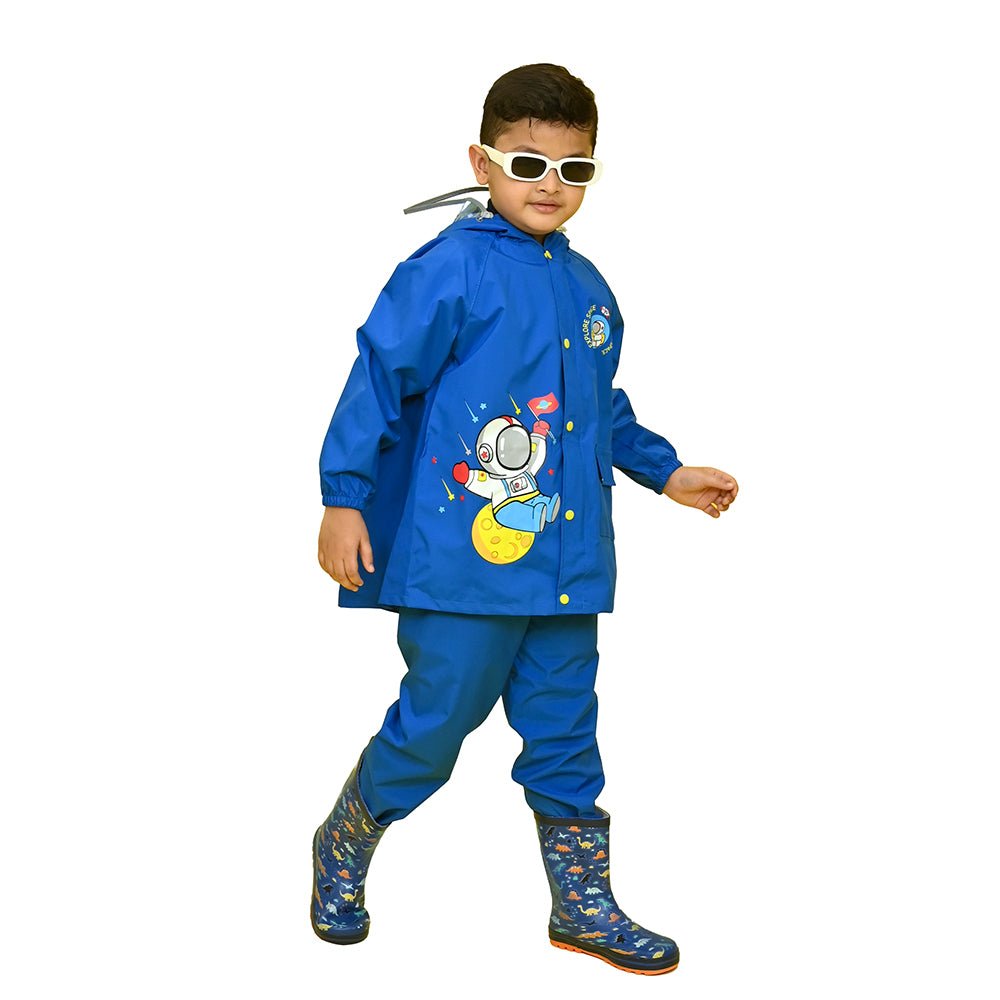 2 pcs Blue Astronaut Full Shirt and Full Pants style Raincoat for Kids - Little Surprise Box2 pcs Blue Astronaut Full Shirt and Full Pants style Raincoat for Kids