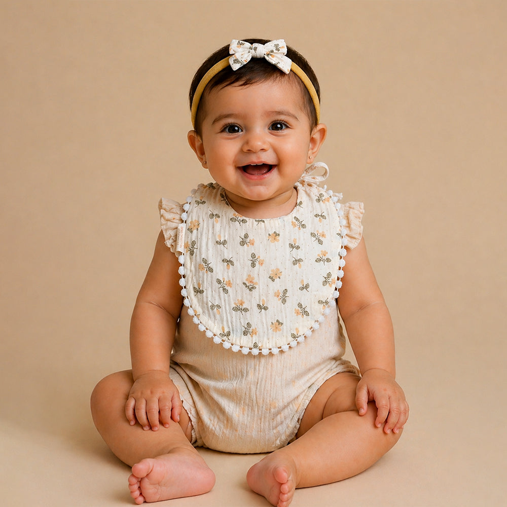 2PCS Set Floral Soft Muslin Adjustable Lace Tie-Up Bibs with Matching Bow Hair Band