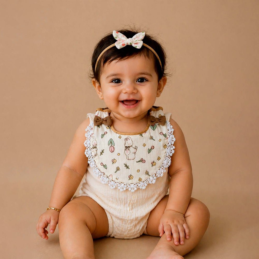 2PCS Set Rabbit Print Soft Muslin Adjustable Button Closure Bibs with Matching Bow Hair Band