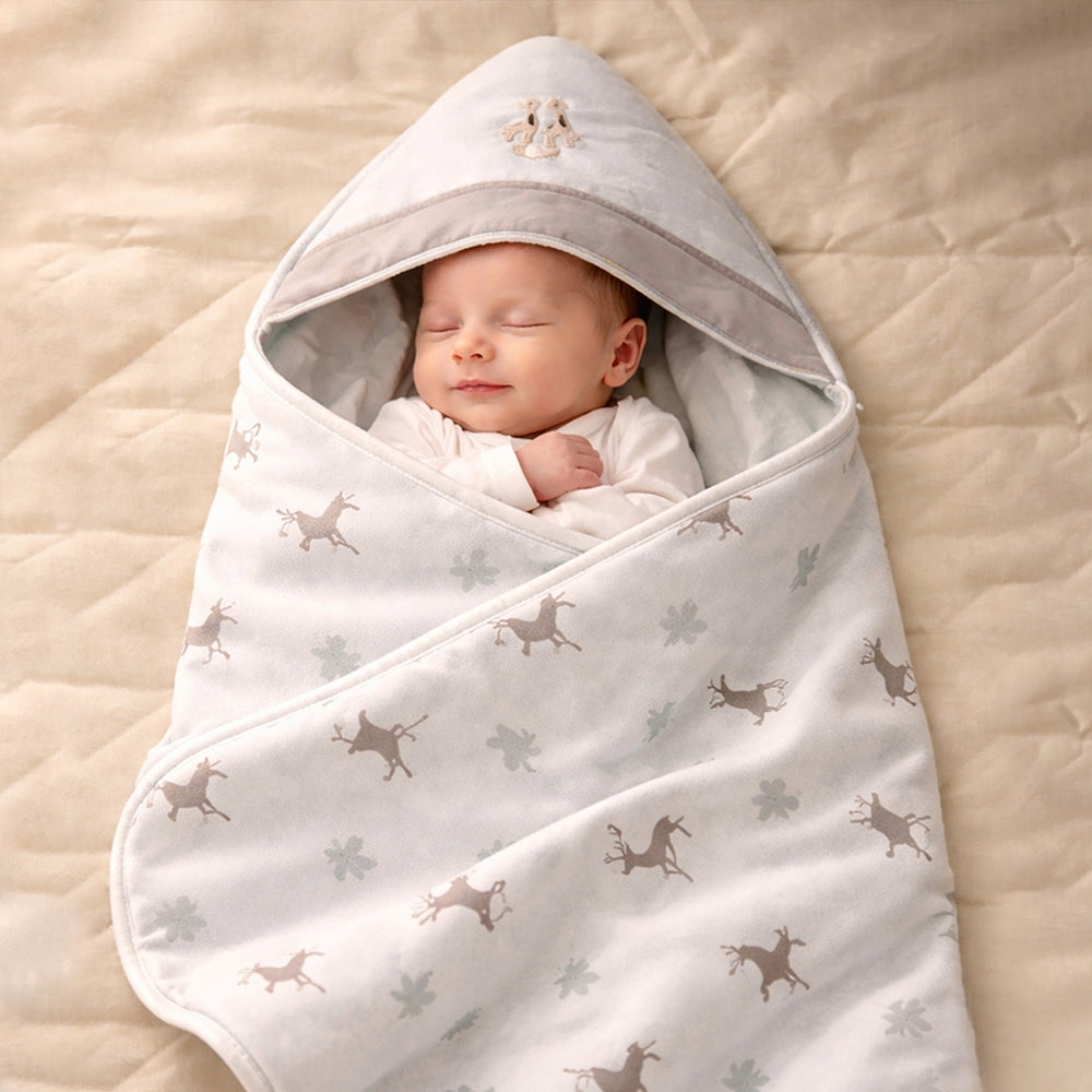 Brown Deer Theme Soft Cotton Winter Wrapper with Hood for Newborn & Infants with Free storage Pouch
