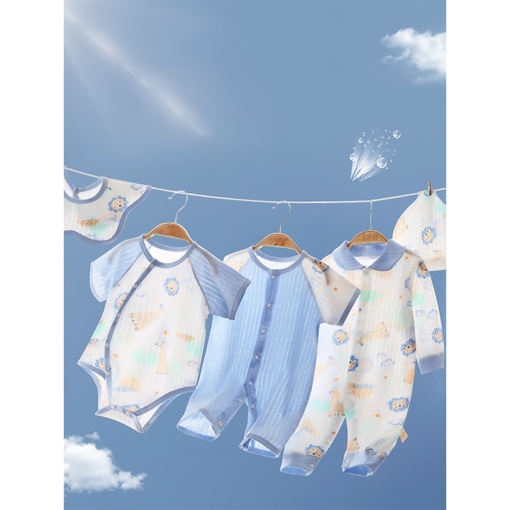 20 pcs Blue Animal Kingdom  Newborn Baby Girl/ Boy Gift Box , all season wear Hamper, (0 - 12 months)