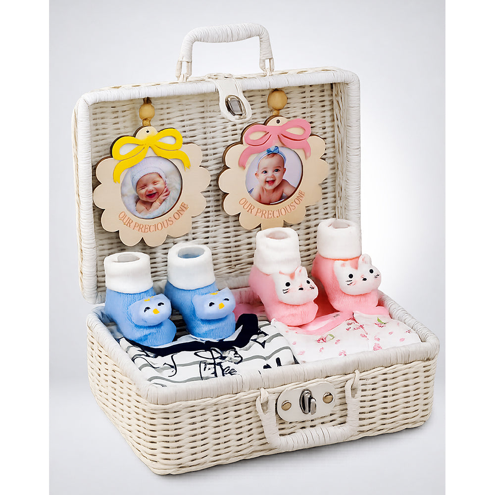 25 pcs, Twin Boy & Girl White cane basket themed Newborn Baby Boy, All Season wear,Gift Hamper set, 0-6 months