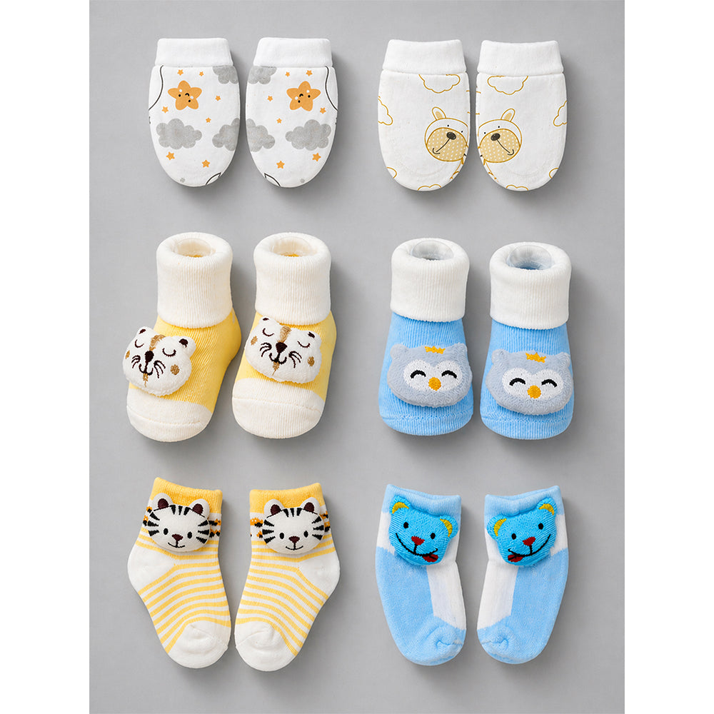 25 pcs, Twin Boys White cane basket themed Newborn Baby Boy, All Season wear,Gift Hamper set, 0-6 months