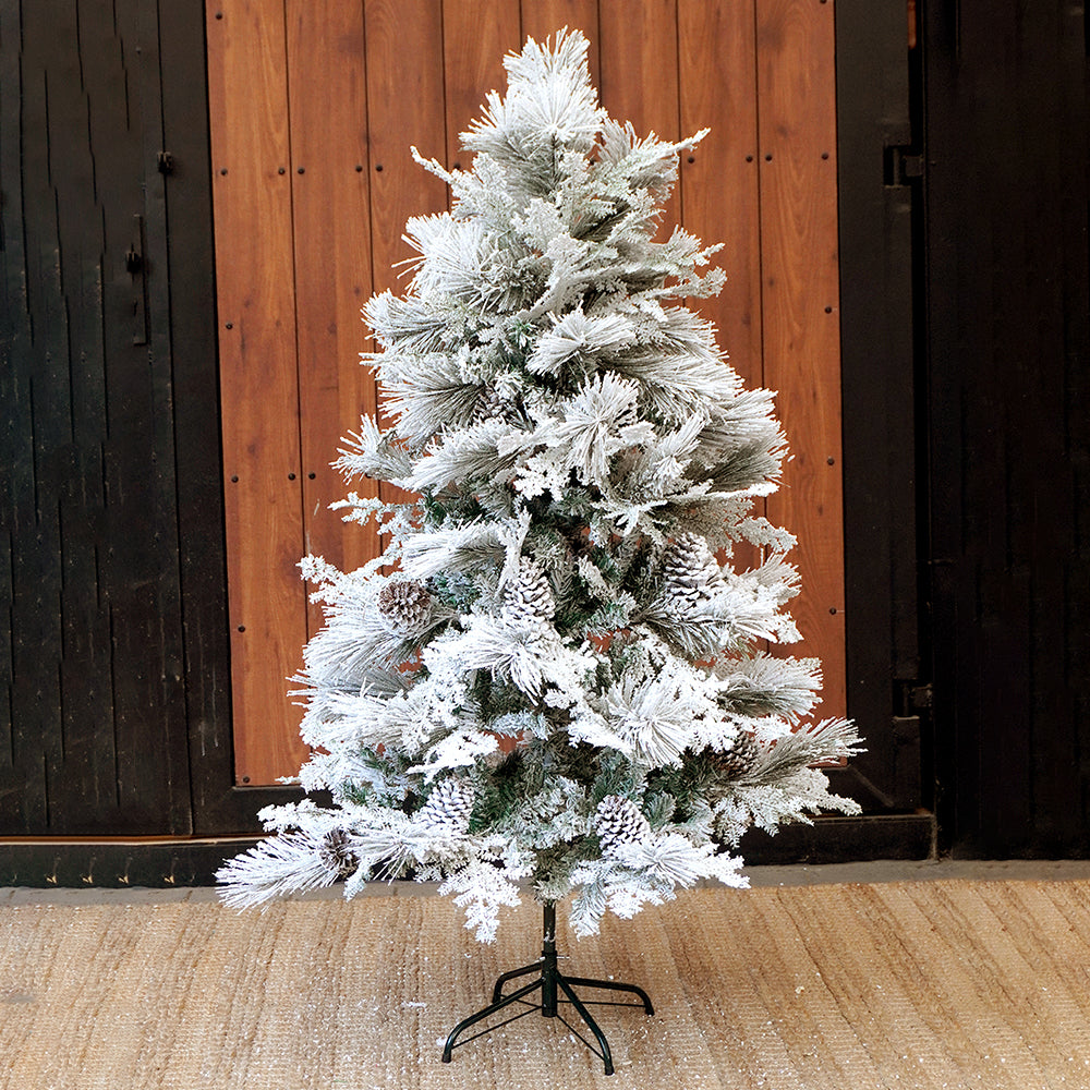 4.9 feet Flat Long Snowy Leaves  Xmas Tree , 150 Cms with 400 Branch Tips,  Christmas Tree Décor