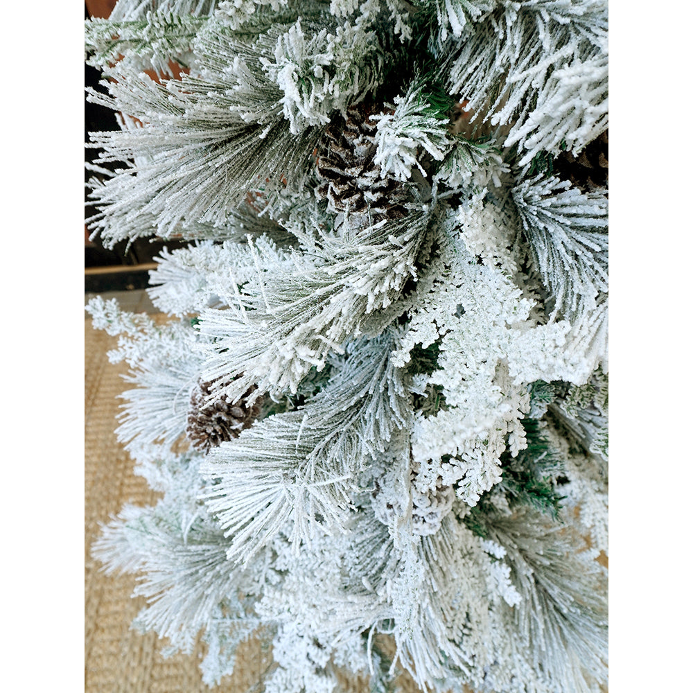 4.9 feet Flat Long Snowy Leaves  Xmas Tree , 150 Cms with 400 Branch Tips,  Christmas Tree Décor