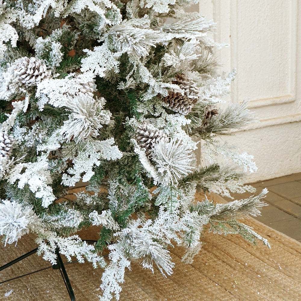 6.8 feet Heavy Frosty  Long Snowy Leaves Xmas Tree , 210 Cms with 900 Branch Tips,  Christmas Tree Décor