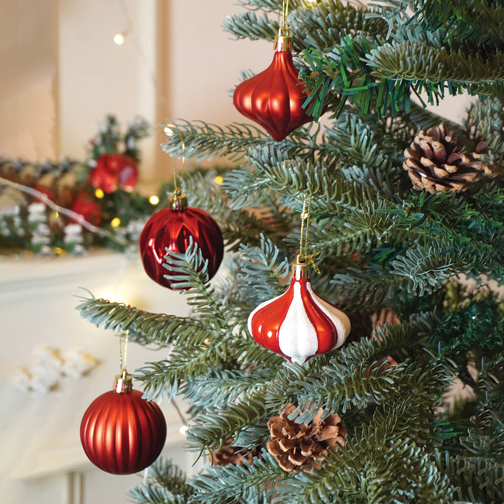 26 pcs Broad Pointed Red White themed Christmas Balls tree hanging, XMAS Decoration set.