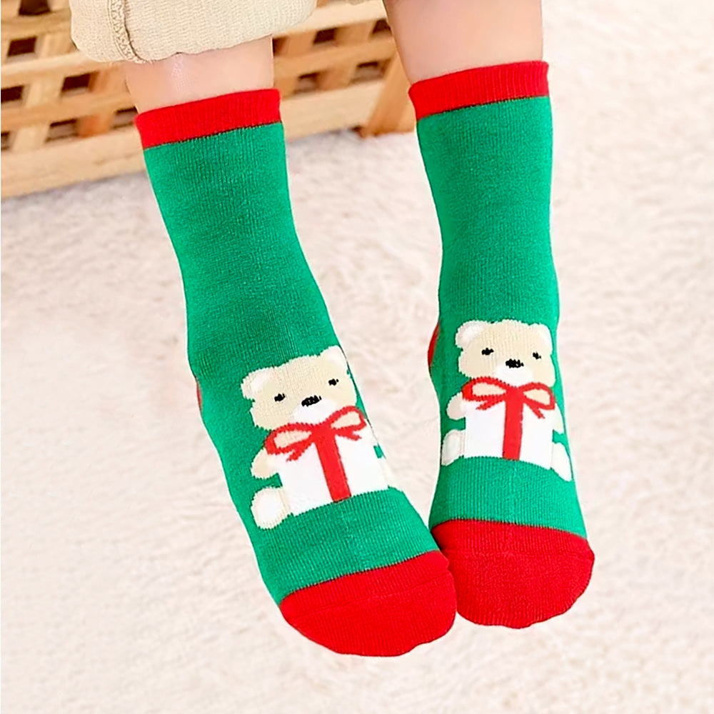 Red & Green Christmas Ankle Length Socks For Kids-Set Of 5 Pcs