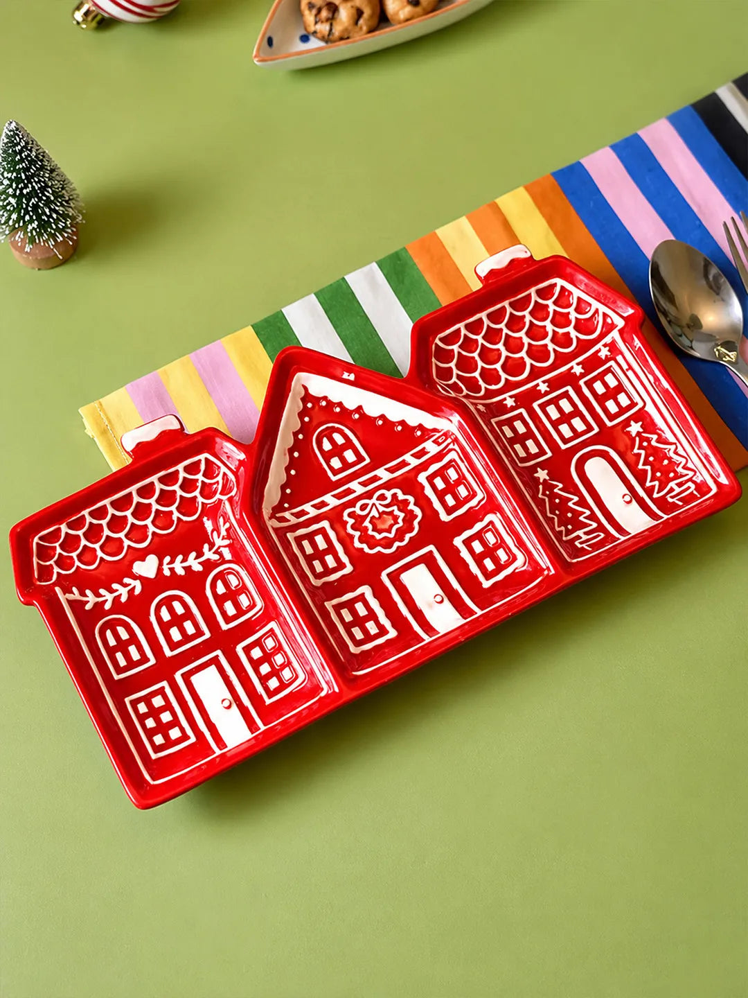 Red gingerbreadhouse 3 sections Christmas ceramic serving tray