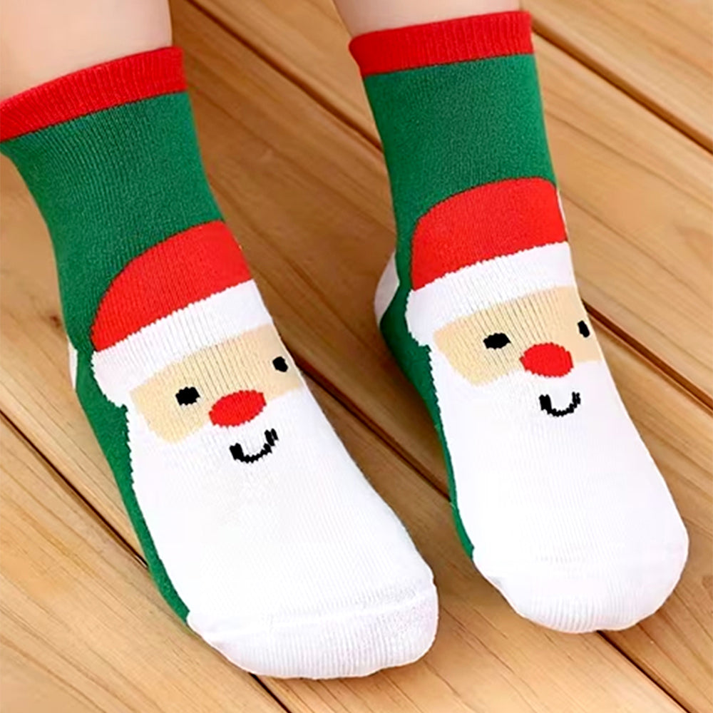 Red Green White Themed Christmas Ankle Socks Set Of 5 Pcs