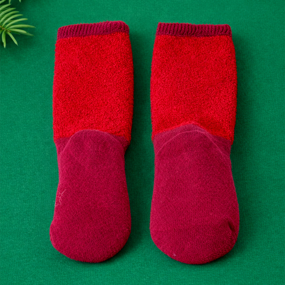 3D Red Santa & Stockings Christmas Themed Ankle Length Socks For Kids