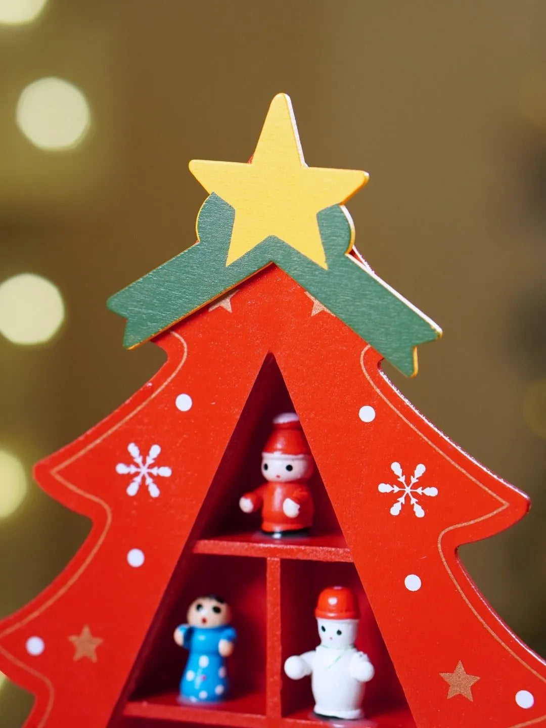 Checkered Shelf Red Wooden Christmas Tree with Mini Figurines