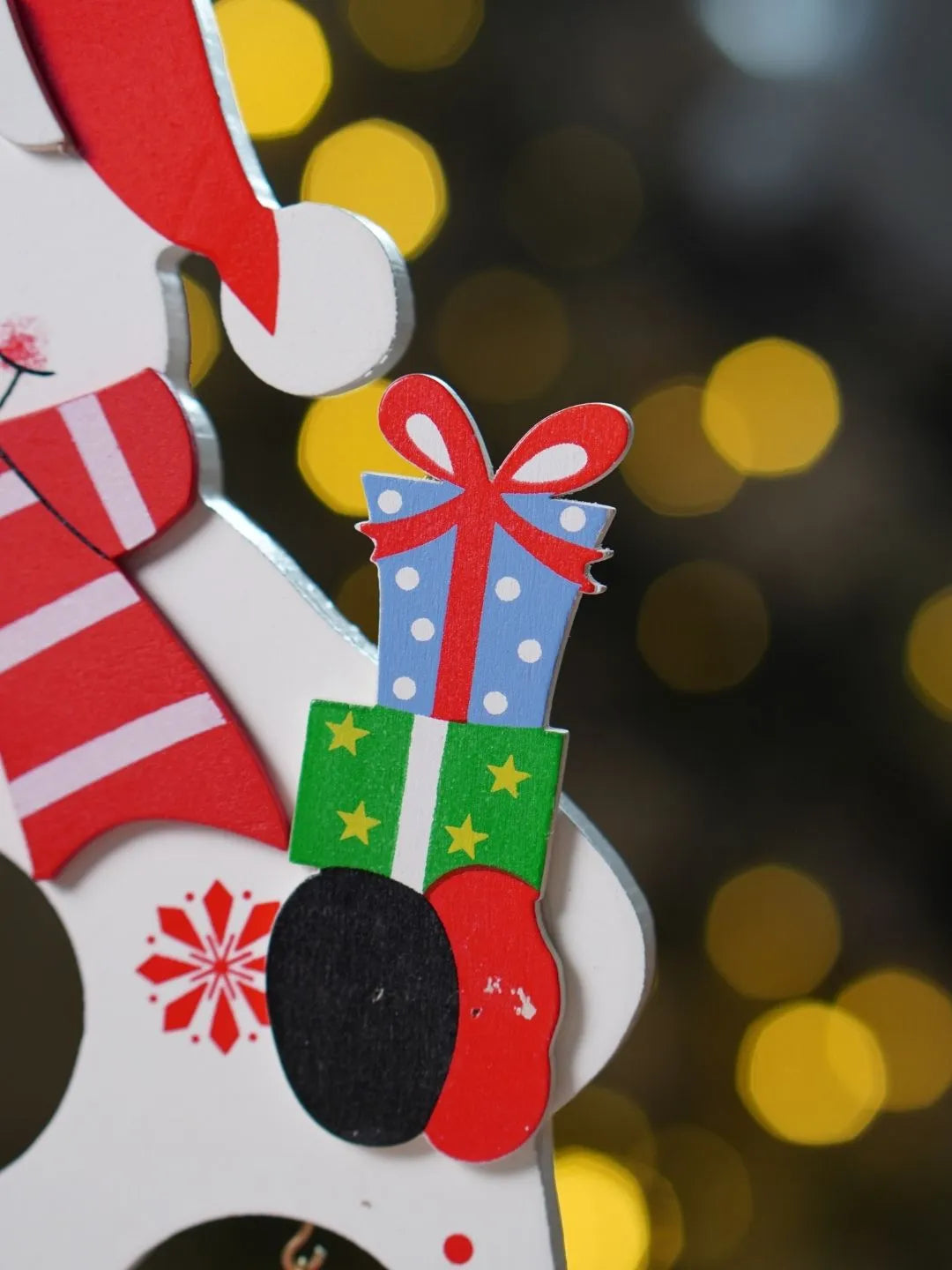 DIY Snowman Wooden Christmas figurine Table Décor with Hanging Miniatures & Toy Train, Xmas gifts for Kids