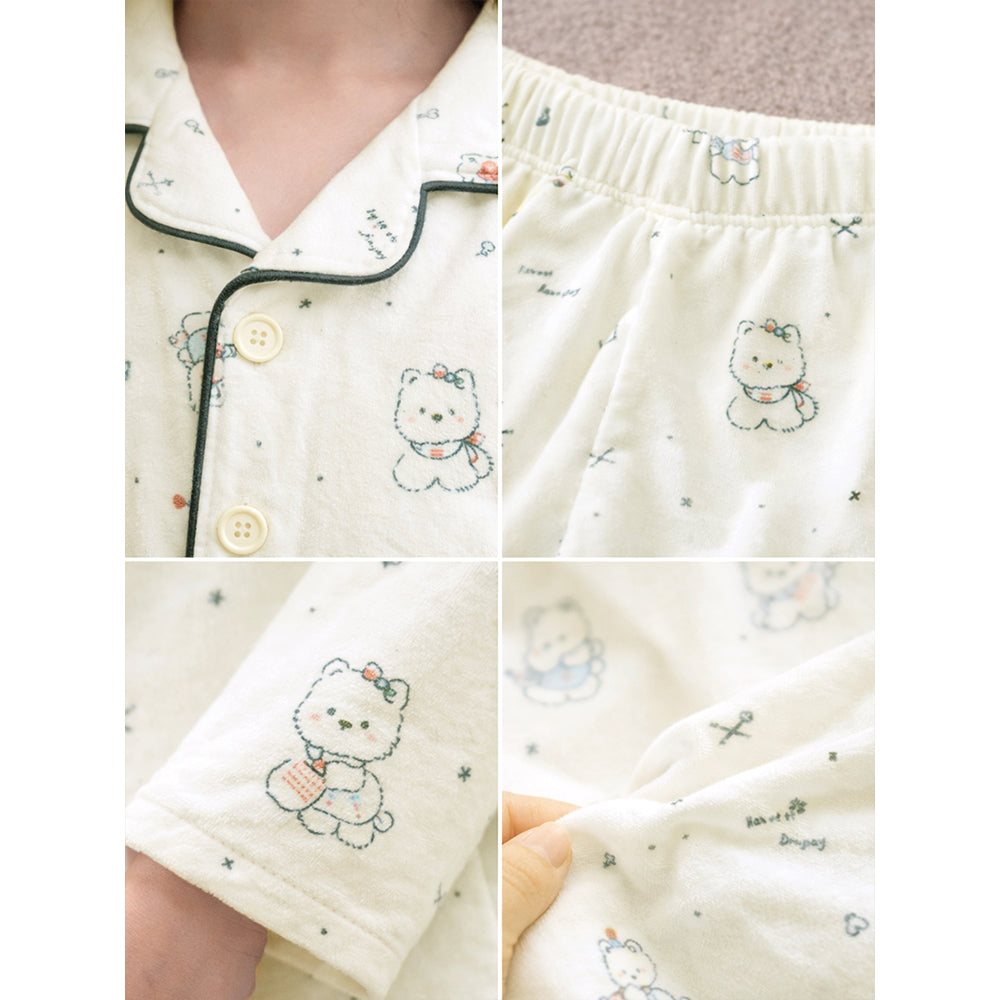 Kittens holding Heart Soft Winter Nightsuit for kids