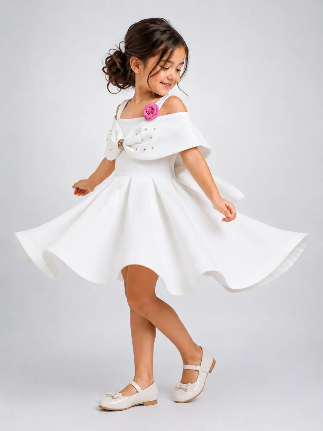 White Oversized Bow Party Dress with Rose Brooch Accessory for Girls