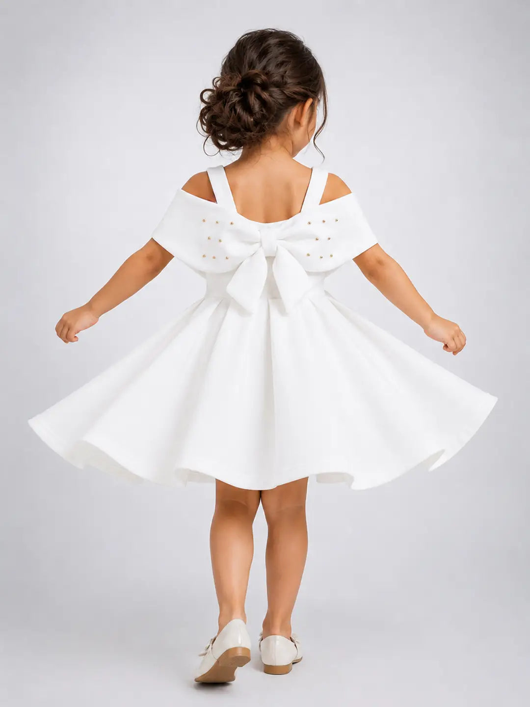 White Oversized Bow Party Dress with Rose Brooch Accessory for Girls