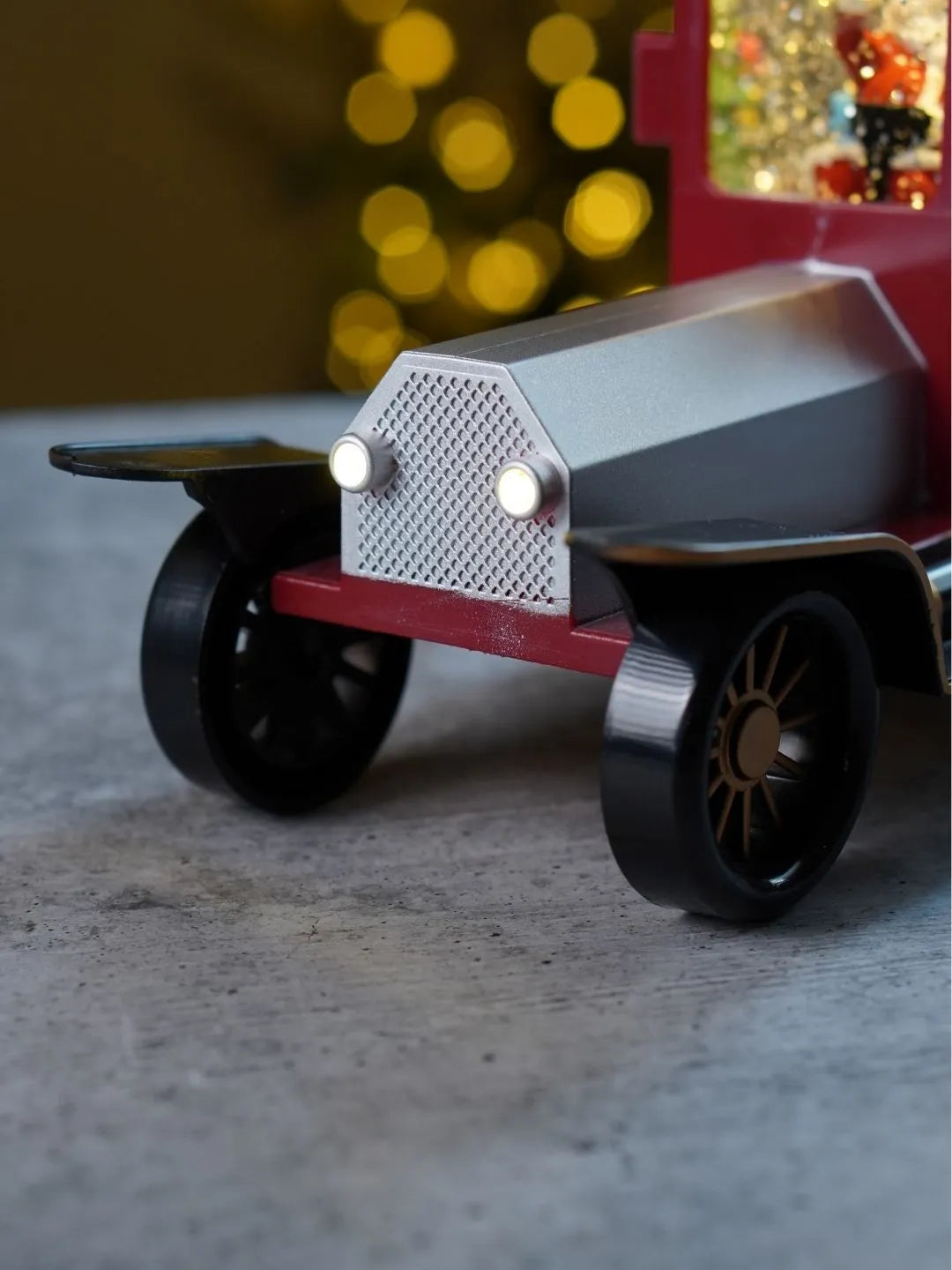 Santa Vintage Car, with Musical Glitter Water and Lights, Christmas Home Décor