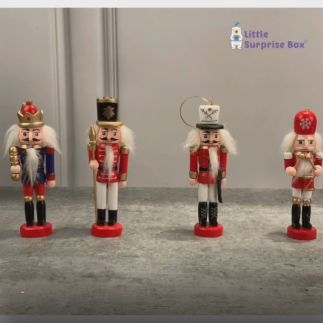 Royal theme, set of 5 wooden Nutcrackers ,Christmas Tree Ornaments