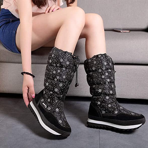 Black and Silver Snowflake Women Winter Snowboots