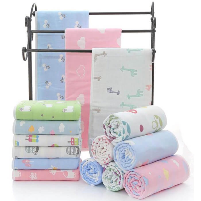 Little Clouds (Pink) 3 pcs Combo of Muslin Blanket, Square Napkin and Burp Napkin Set - Little Surprise BoxLittle Clouds (Pink) 3 pcs Combo of Muslin Blanket, Square Napkin and Burp Napkin Set