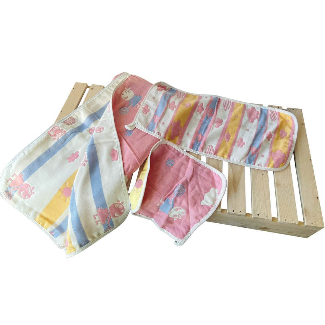 Oink Oink Peppa (Pink) 3 pcs Combo of Muslin Blanket, Square Napkin and Burp Napkin Set - Little Surprise BoxOink Oink Peppa (Pink) 3 pcs Combo of Muslin Blanket, Square Napkin and Burp Napkin Set