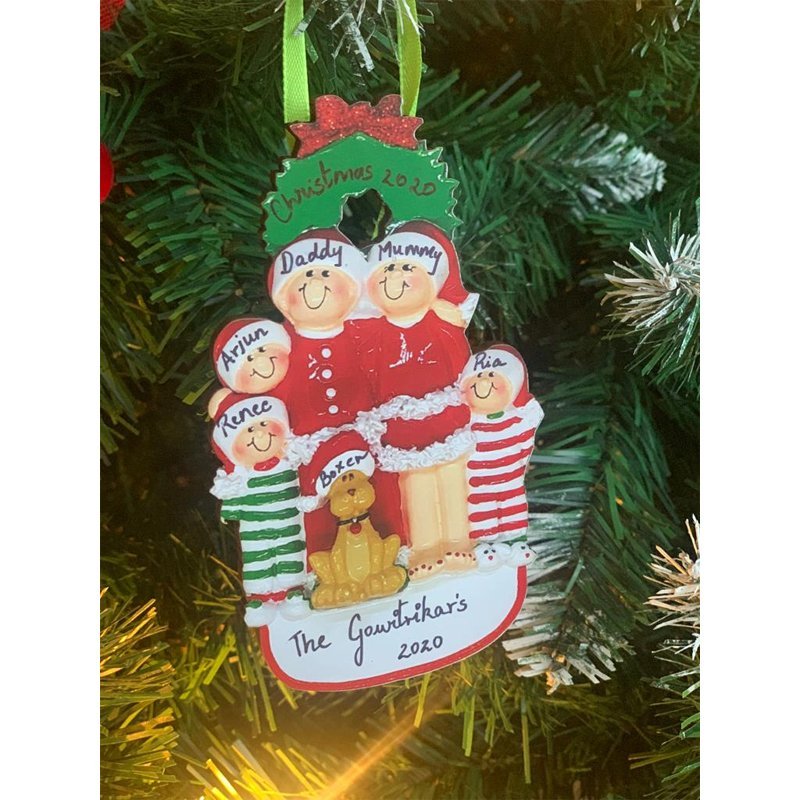 Personalized Wooden Family Tree Ornament (Family of 5) with a Pet. - Little Surprise BoxPersonalized Wooden Family Tree Ornament (Family of 5) with a Pet.