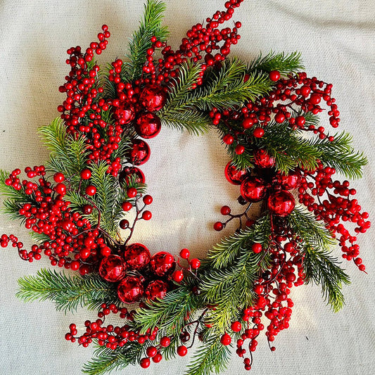 Red Berries & Balls Artifical Wreath for Wall,Door and Tree Décor - Little Surprise BoxRed Berries & Balls Artifical Wreath for Wall,Door and Tree Décor