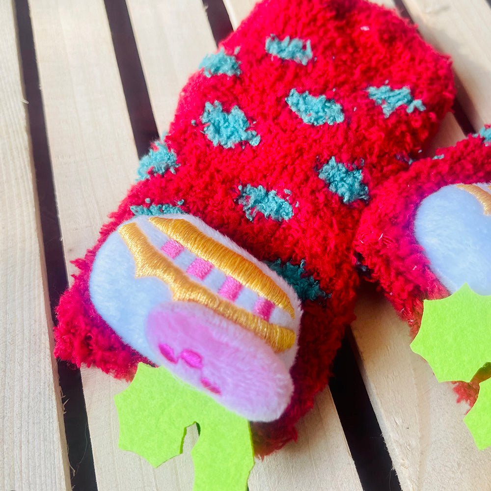 Red Xmas Cake theme Woolen Christmas Socks for Infants (0-12) months - Little Surprise BoxRed Xmas Cake theme Woolen Christmas Socks for Infants (0-12) months