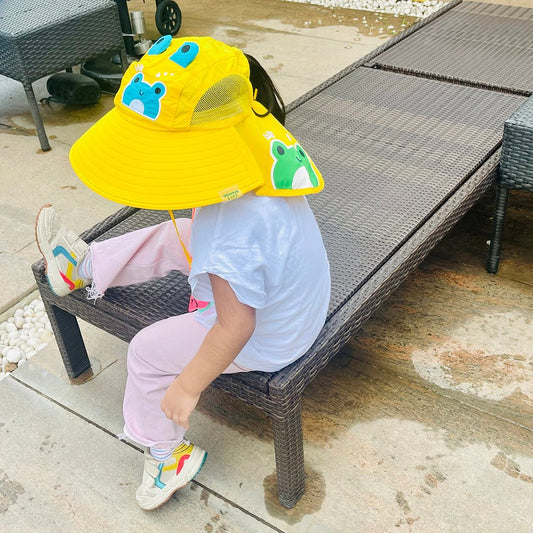 Summer Hat with wide Neck Flap for Kids, (3-10yrs), Yellow Frog - Little Surprise BoxSummer Hat with wide Neck Flap for Kids, (3-10yrs), Yellow Frog